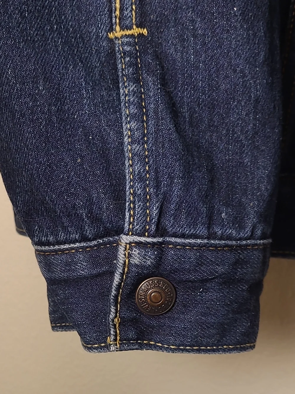 Levi's Strauss & Co. Trucker Men's Dark Blue Sherpa-Lined Denim Jacket Size XL
